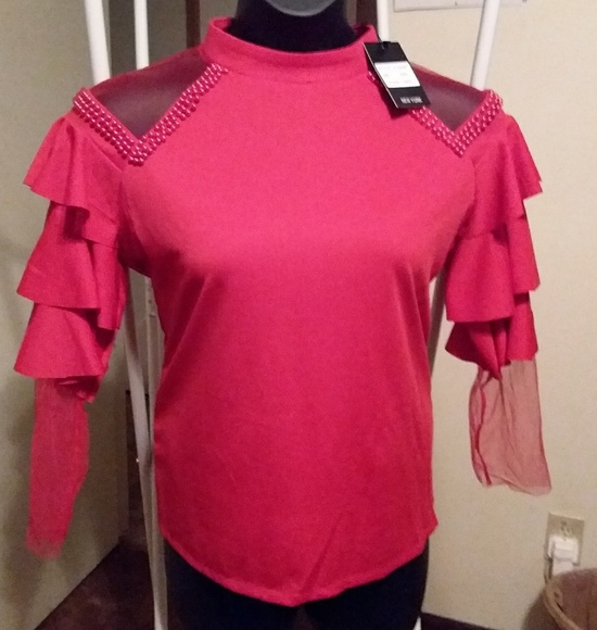 Top - Picture 1 of 1